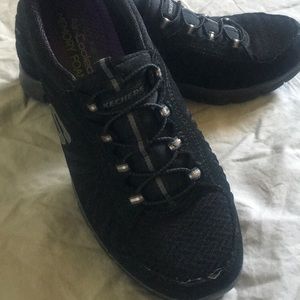 Sketchers memory foam slip on tennis shoes